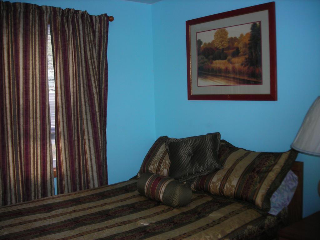 Deer Trail Motel Wisconsin Dells Rom bilde